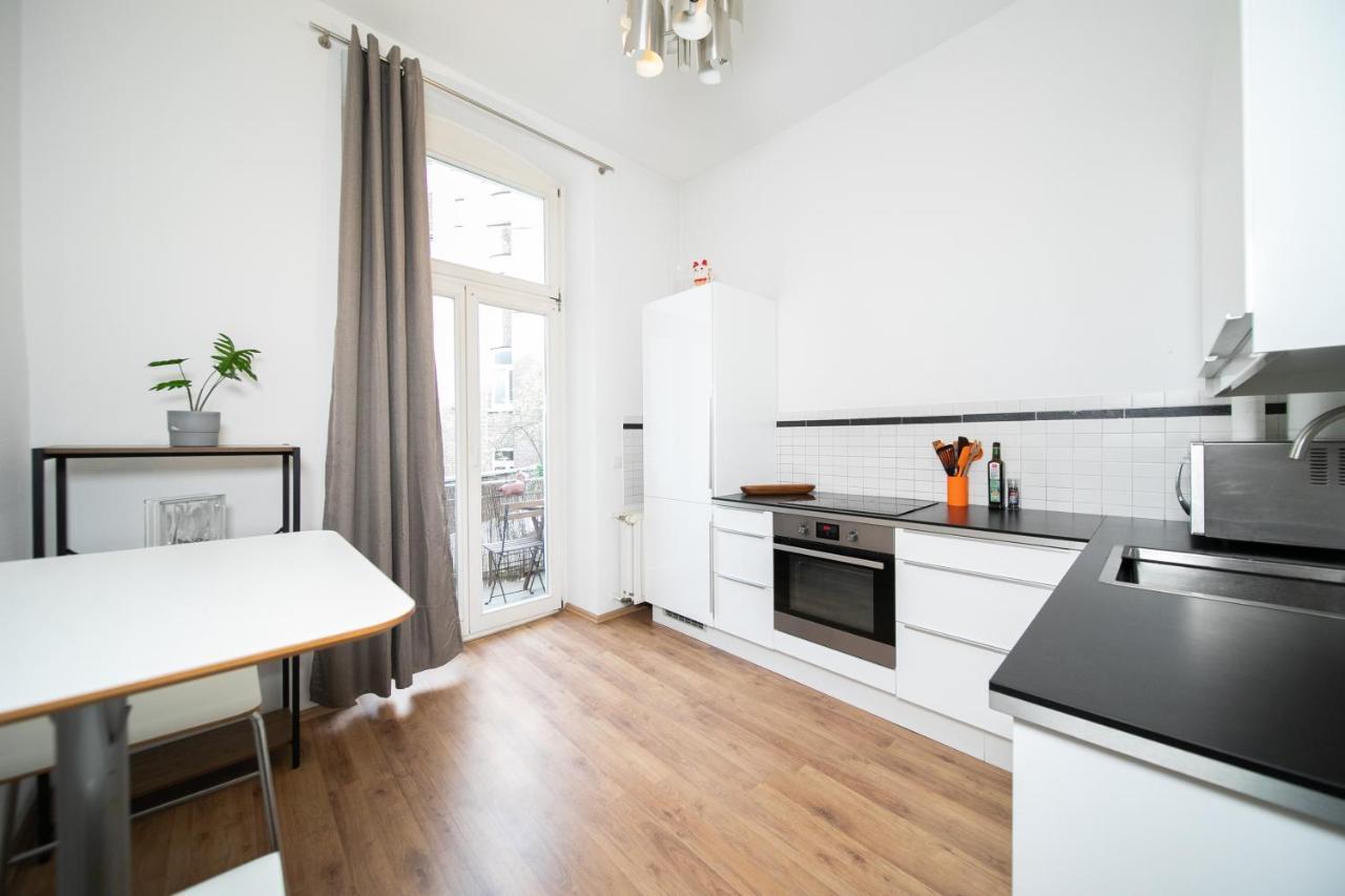 White 60 Qm Apartment - Zentral - Balkon - Messe Düsseldorf Eksteriør bilde